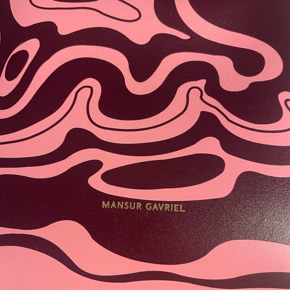 NWT Mansur Gavriel Mini Bucket Bag in Marble Flamingo/Plum - Picture 6 of 8